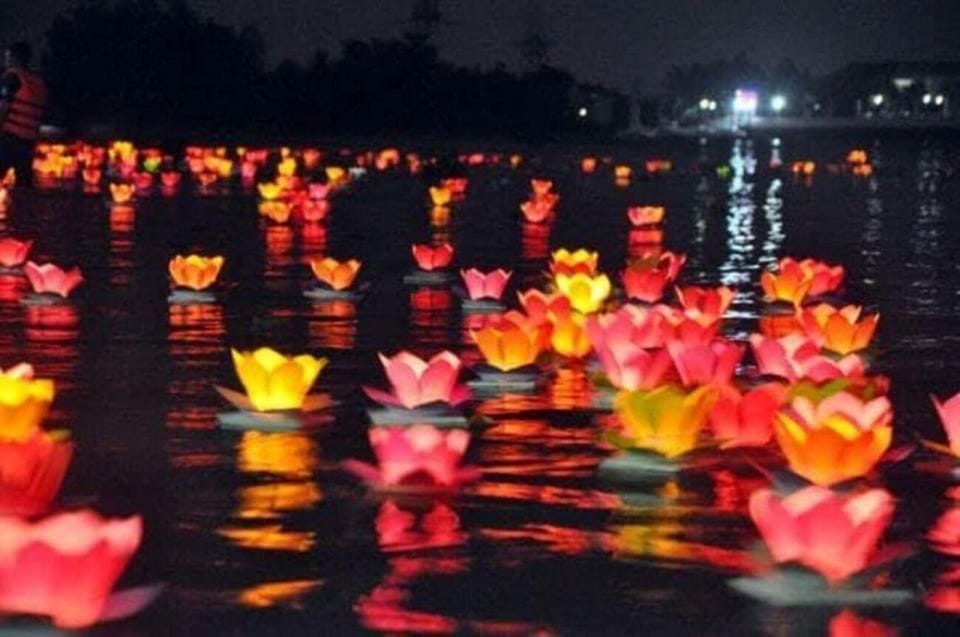 Hoai River Boat Trip with Release Lantern in Hoi An by Night - Finding the Dock Near 140 Tran Phu Street
